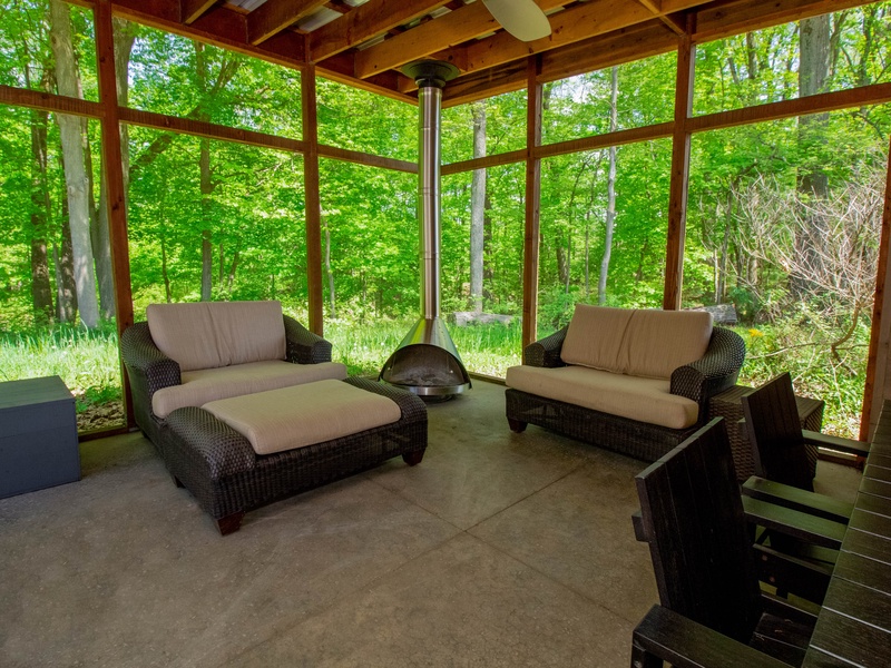 Oasis-Outdoor Living Room