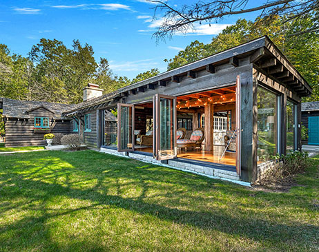 Cypress Log Cabin in Indiana Dunes