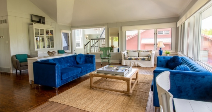 large-vacation-rental-interior-lake-michigan Open-plan living and dining area in a large Lake Michigan vacation rental
